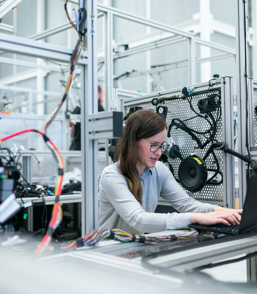 Machinery & Equipment Manufacturing